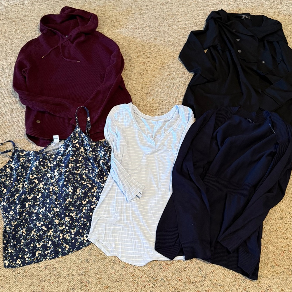 Women’s size Large lot #38